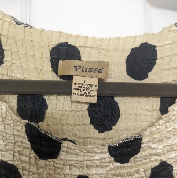 VINTAGE Plissé dress tank top with fun polka dots! - Picture 3 of 3